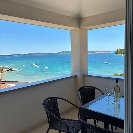 Sea View Apartments 扎博里克 外观 照片