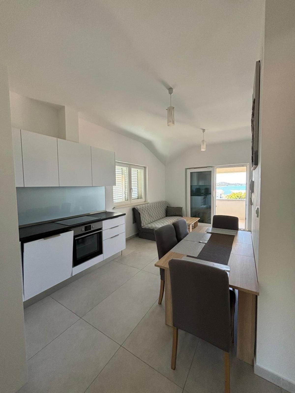 Sea View Apartments 扎博里克 外观 照片