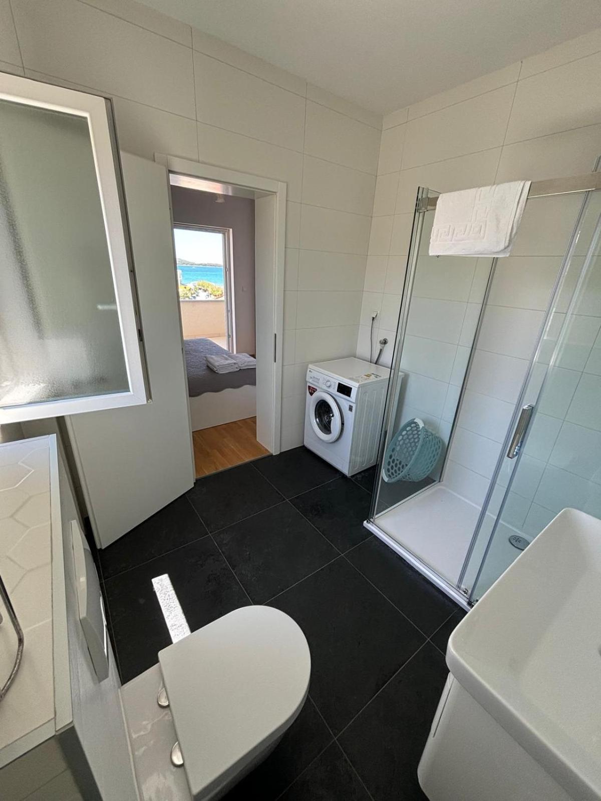 Sea View Apartments 扎博里克 外观 照片