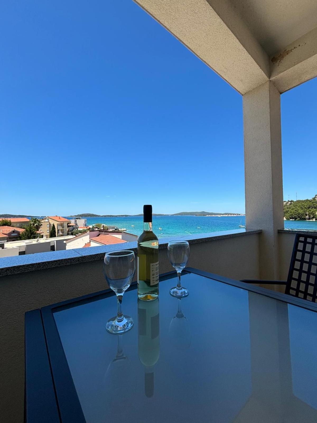 Sea View Apartments 扎博里克 外观 照片
