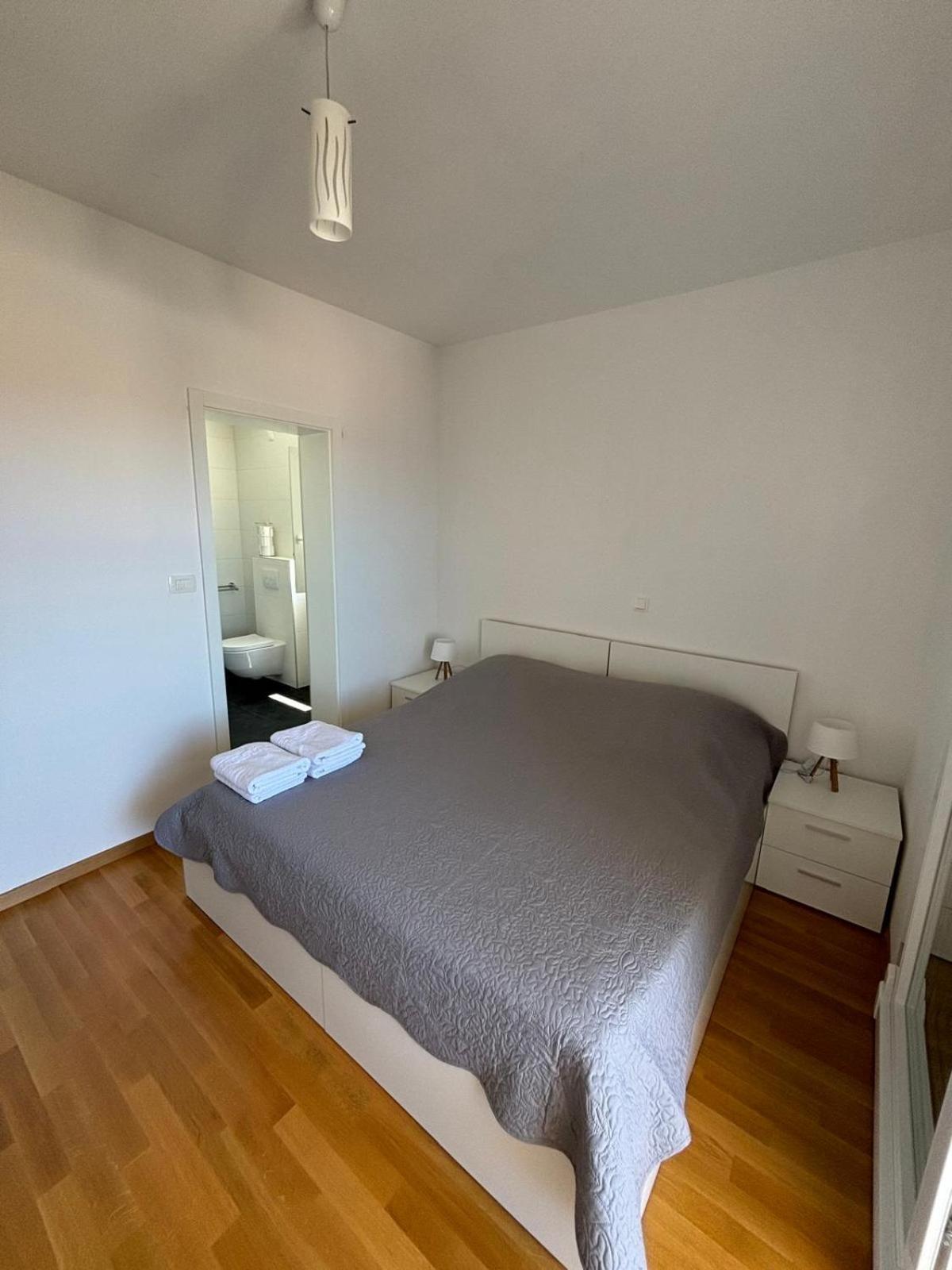 Sea View Apartments 扎博里克 外观 照片