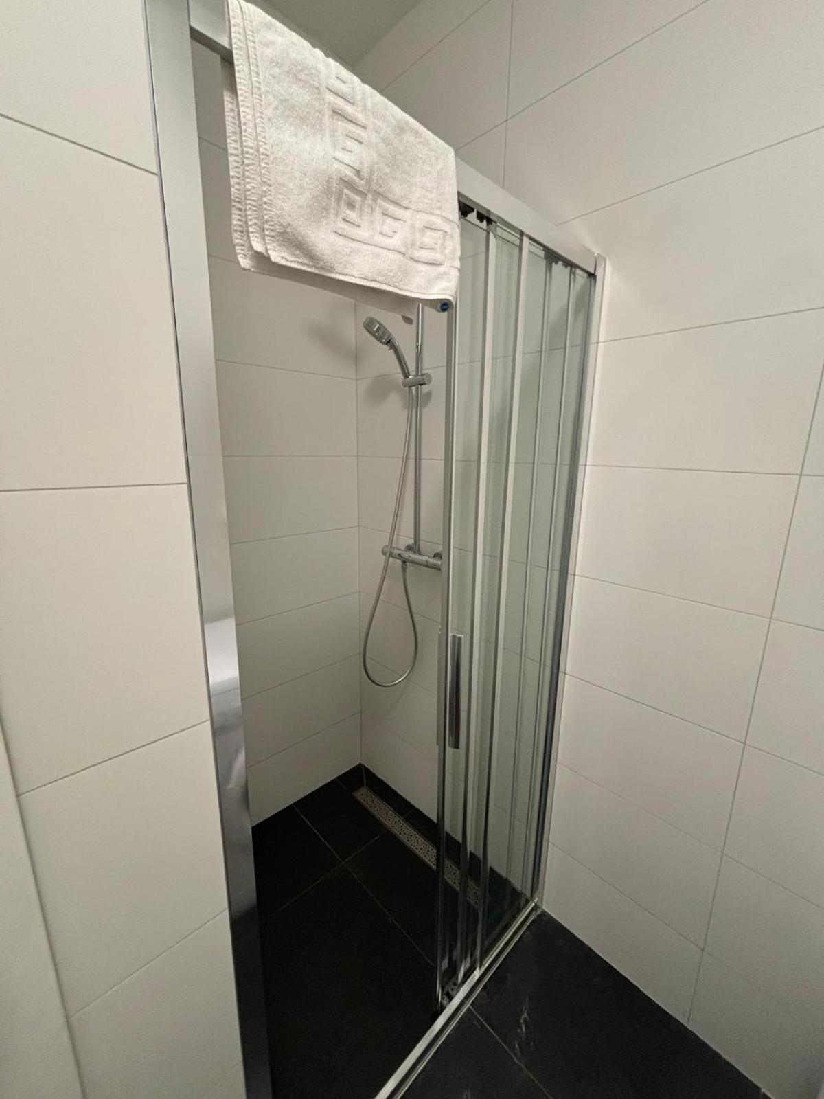 Sea View Apartments 扎博里克 外观 照片