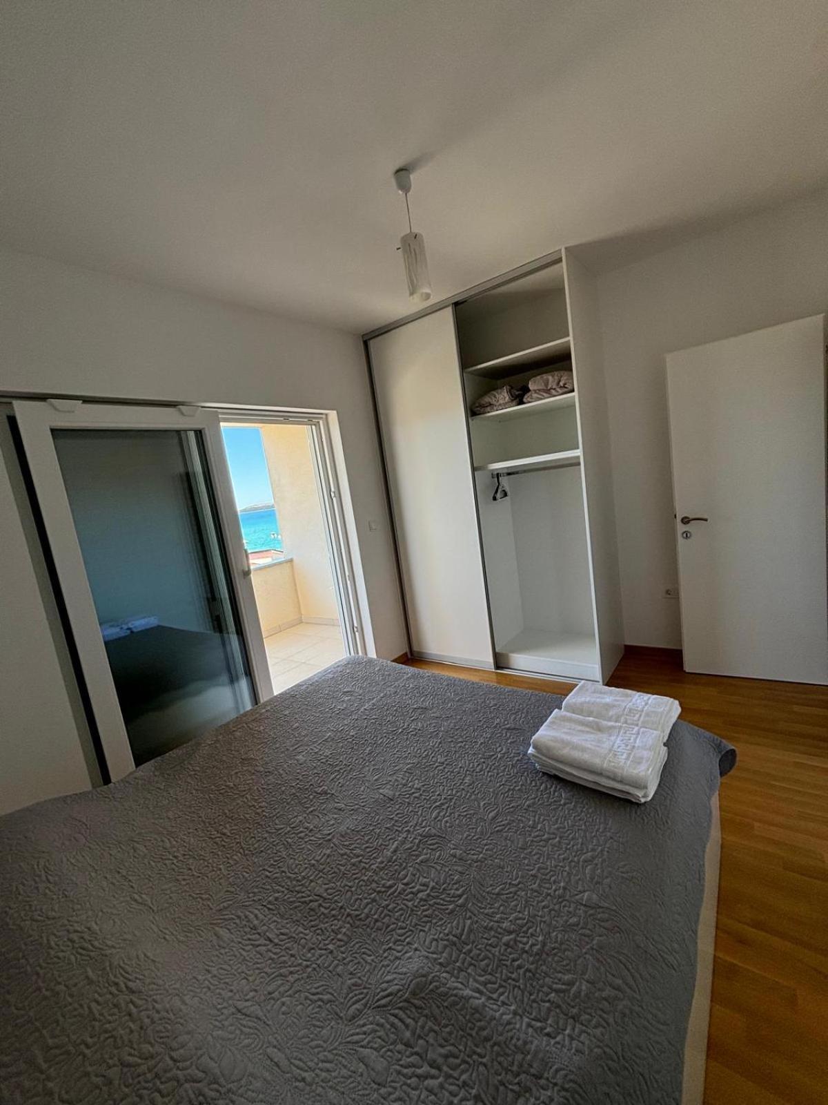 Sea View Apartments 扎博里克 外观 照片