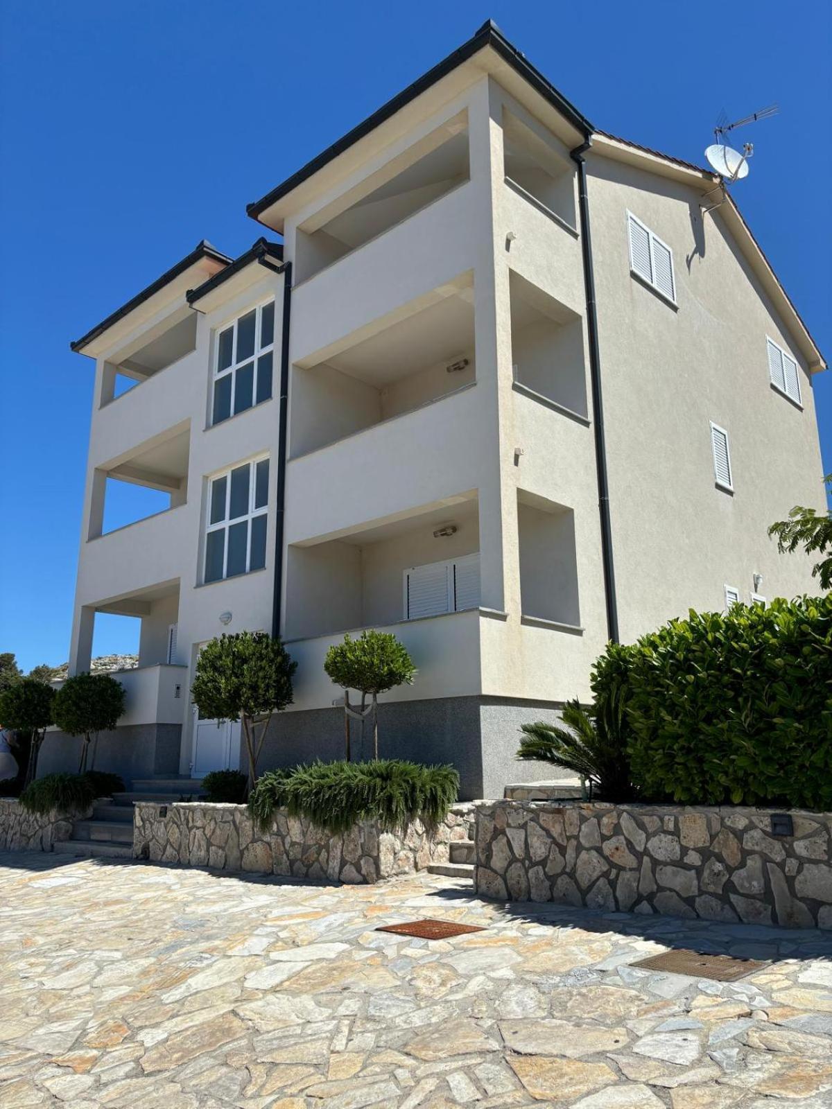Sea View Apartments 扎博里克 外观 照片